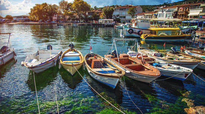 بویوک‌آدا؛ جزیره‌ای بدون ماشین که قدم‌زدن در خیابان‌هایش آدم را به گذشته می‌برد!